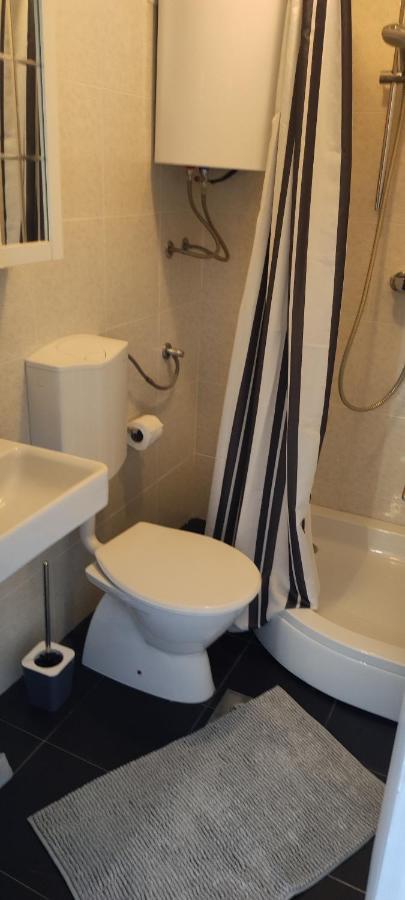 Apartment Desanti Валун Екстер'єр фото